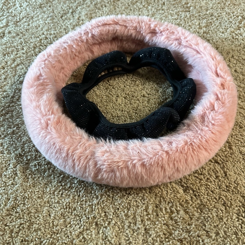 Pink Fuzzy & Black Sparkly Steering Wheel Covers
